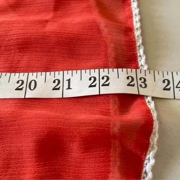 Gianni Bini flutter sleeve embroidered sheer flowy blouse size small - Picture 11 of 11